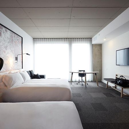 Hotel Escad Quartier Dix30 Brossard Eksteriør bilde