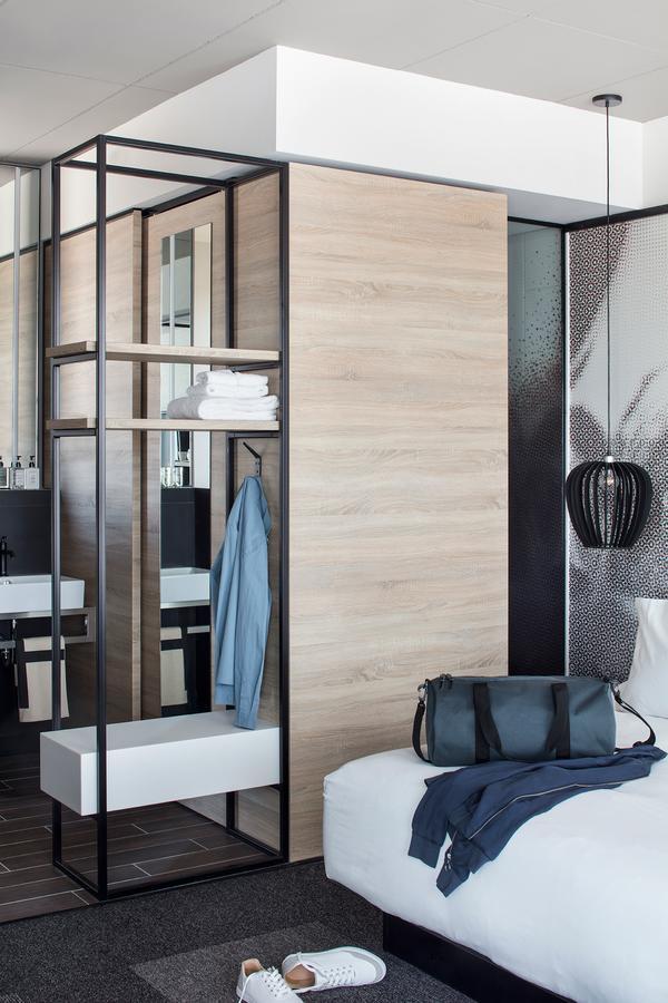 Hotel Escad Quartier Dix30 Brossard Eksteriør bilde