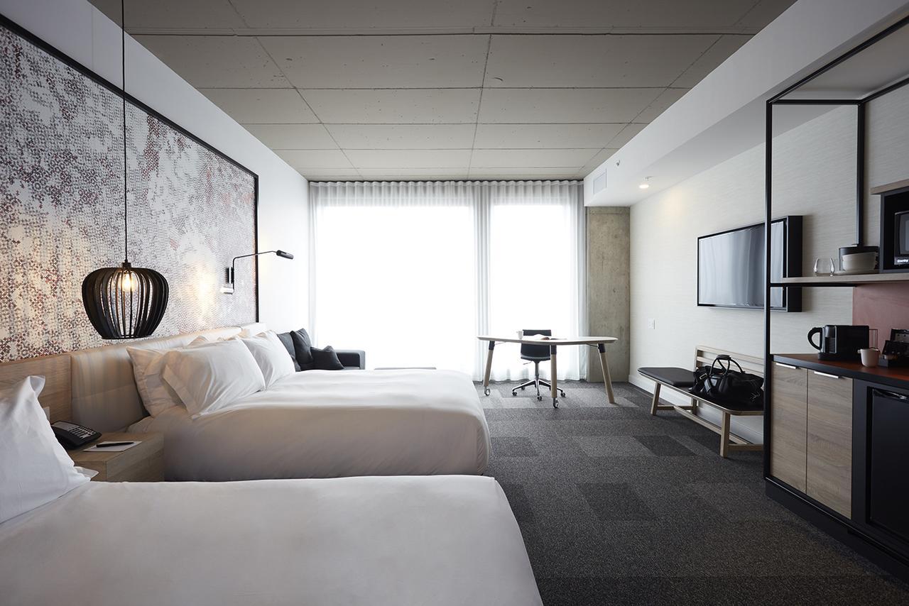 Hotel Escad Quartier Dix30 Brossard Eksteriør bilde
