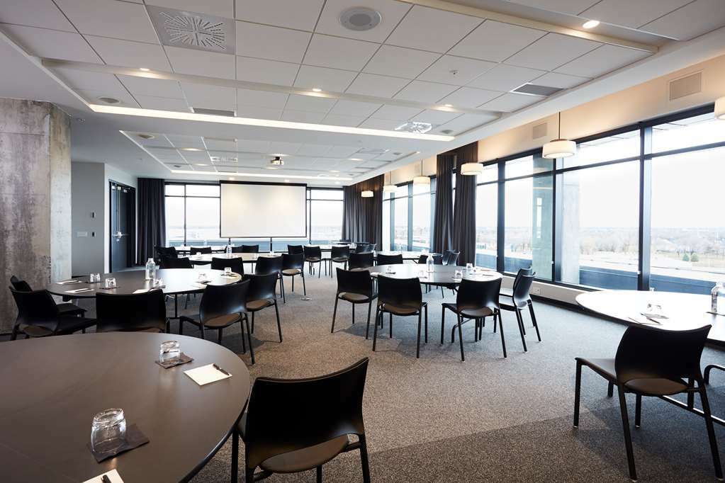 Hotel Escad Quartier Dix30 Brossard Fasiliteter bilde